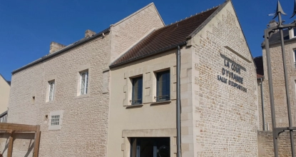 Image Restauration d’une façade en pierre à Douvres-la-Délivrande